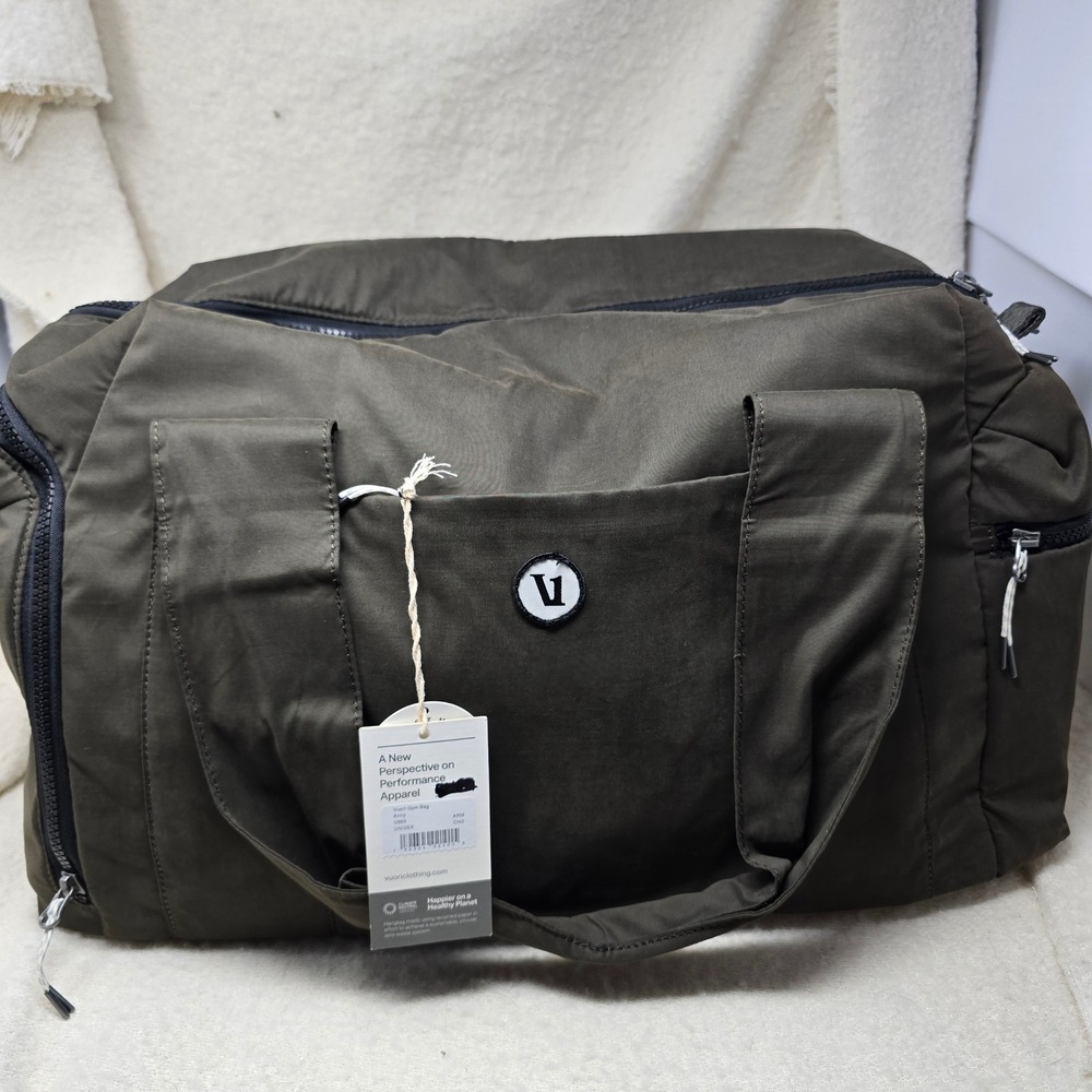 Vuori Duffle Gym Bag ONS Army Green V855 Performance Travel Tote NEW